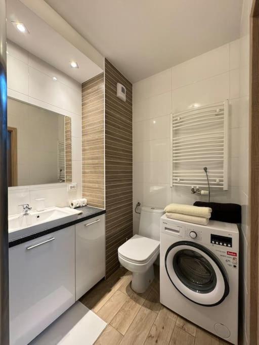 קרקוב Danka 6Th Floor Chic Apartment מראה חיצוני תמונה